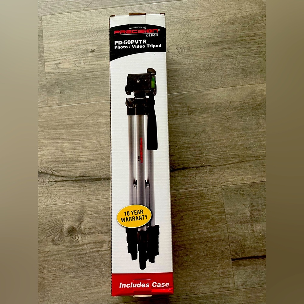 NIB     Precision PD-50PVTR photo /video tripod.